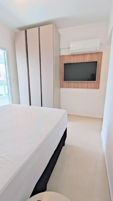 Apto Novo Pe Na Areia 2dorm Pe Na Areia * Praia Grande (Santos)